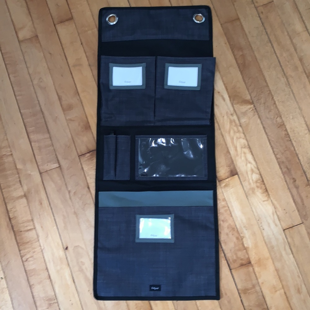 Thirty-One Hang Up Room Organizer